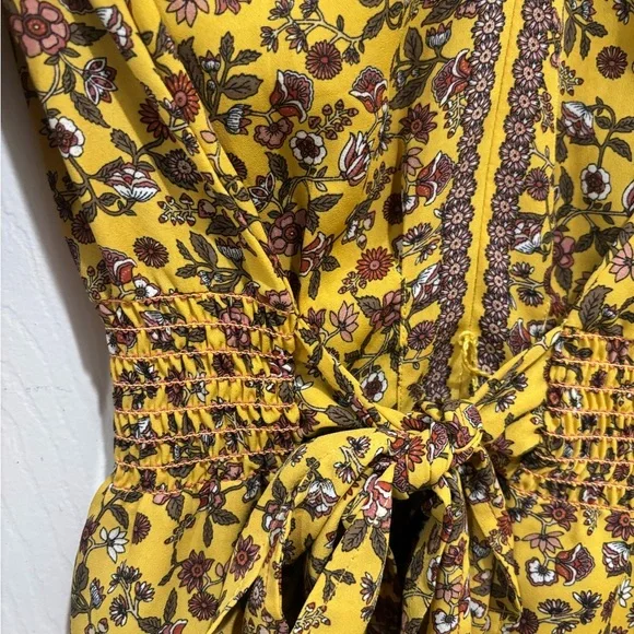 Max Studio Yellow Floral Blouse SIZE:L - Picture 4 of 8